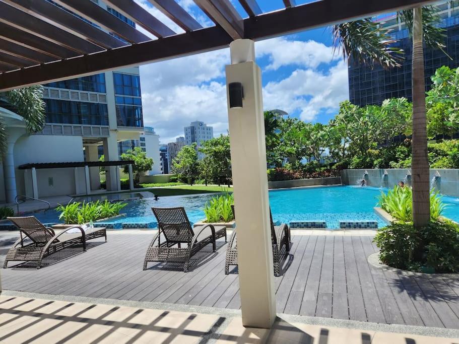 Luxestaysmnl Coastal Chic Netflx 380Mbps Pool Bgc มะนิลา ภายนอก รูปภาพ