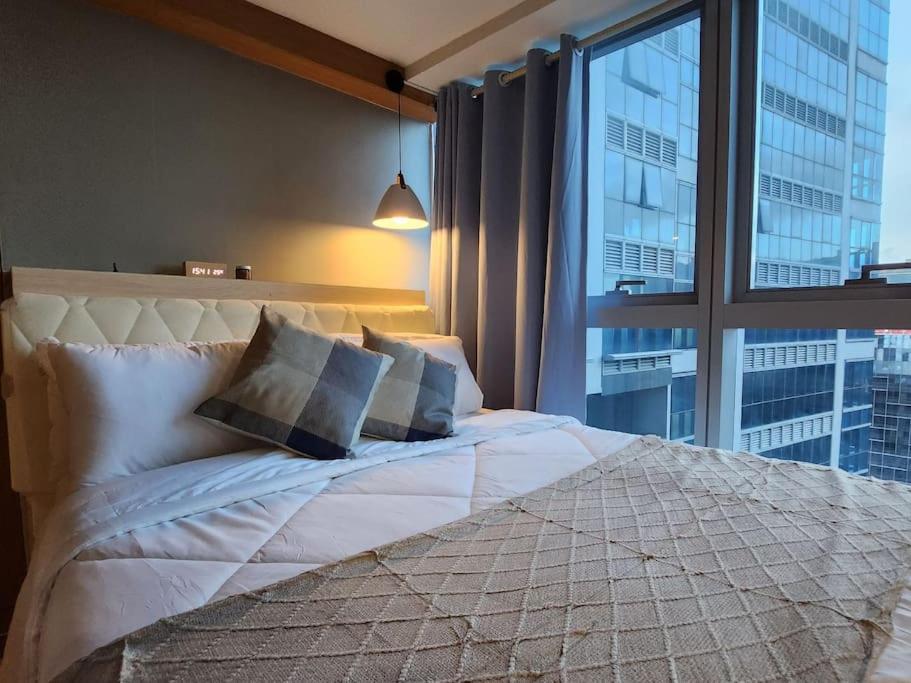 Luxestaysmnl Coastal Chic Netflx 380Mbps Pool Bgc มะนิลา ภายนอก รูปภาพ