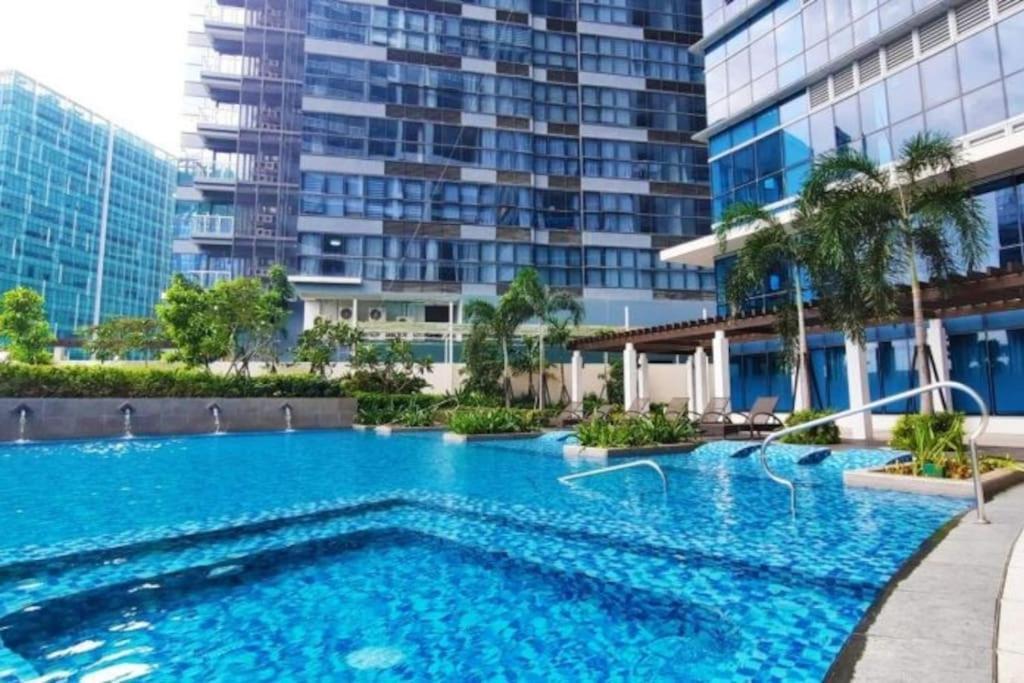 Luxestaysmnl Coastal Chic Netflx 380Mbps Pool Bgc มะนิลา ภายนอก รูปภาพ
