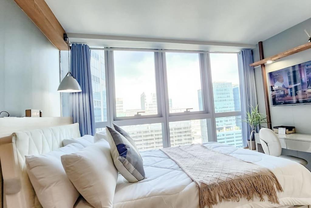 Luxestaysmnl Coastal Chic Netflx 380Mbps Pool Bgc มะนิลา ภายนอก รูปภาพ
