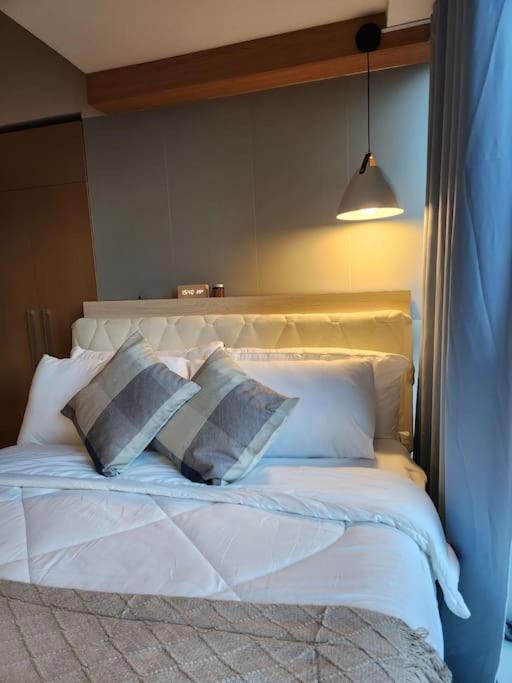 Luxestaysmnl Coastal Chic Netflx 380Mbps Pool Bgc มะนิลา ภายนอก รูปภาพ