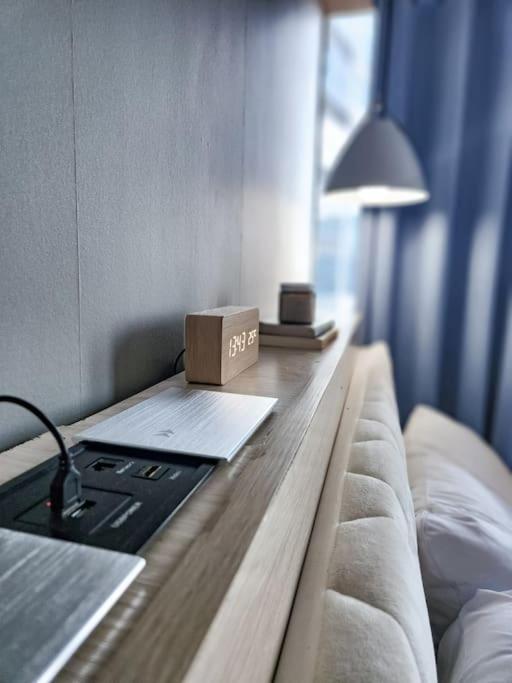 Luxestaysmnl Coastal Chic Netflx 380Mbps Pool Bgc มะนิลา ภายนอก รูปภาพ